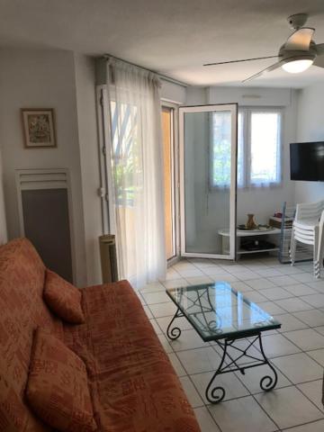 L'Ancre Bleue Apartment กาวาแลร์-ซูร์-แมร์ ภายนอก รูปภาพ